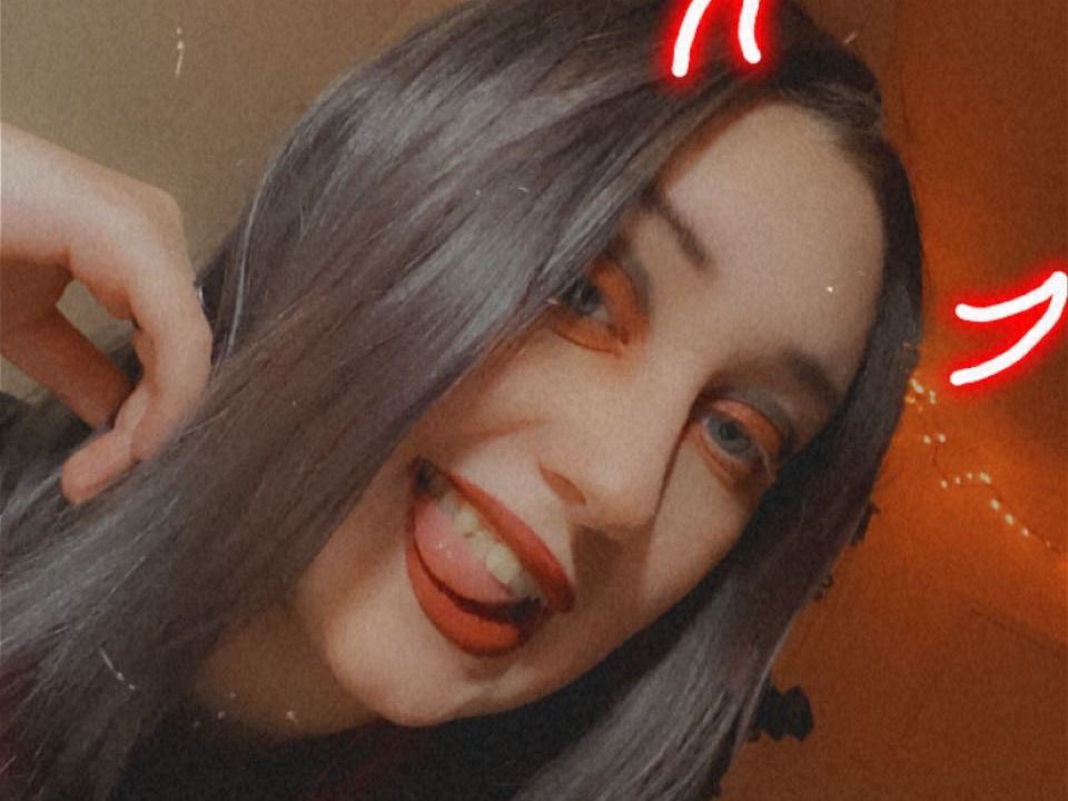 Image de profil du modèle de webcam ValentinaHeart