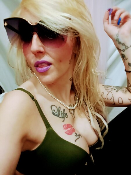 Performer VedaV Photo 5