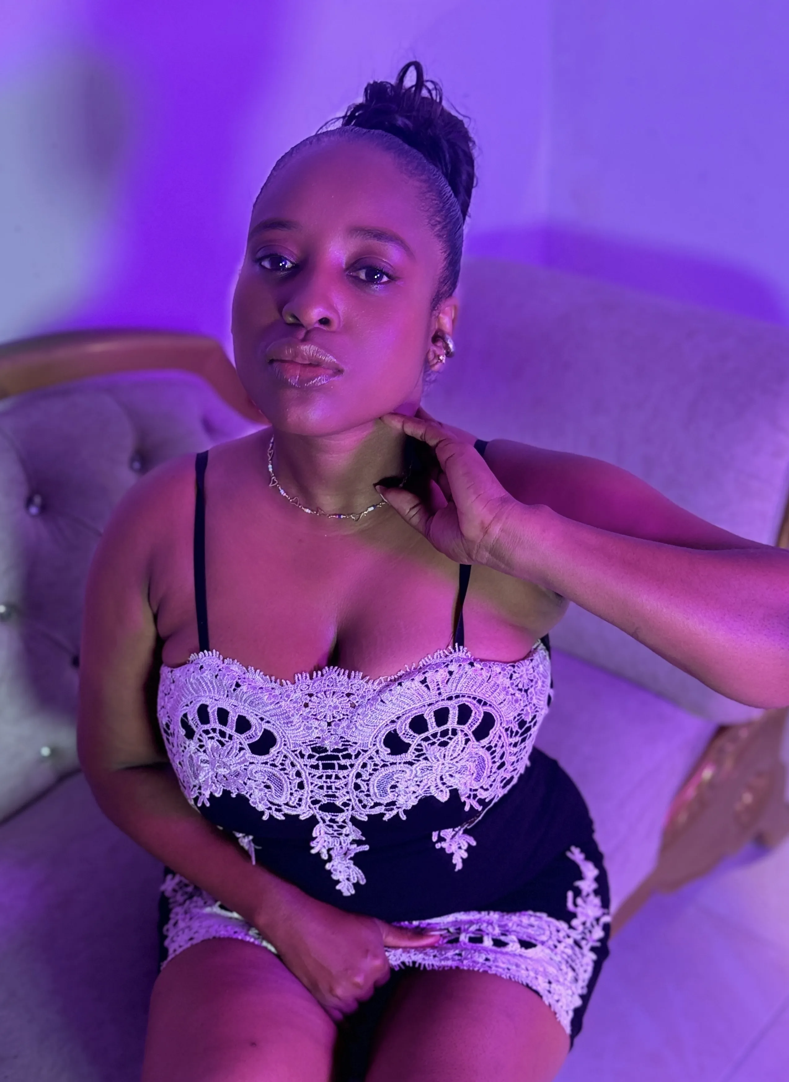 Performer HellenJohansson Photo 4