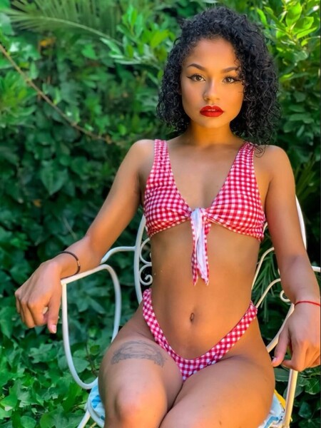 Artista NikkiLorente Foto 5