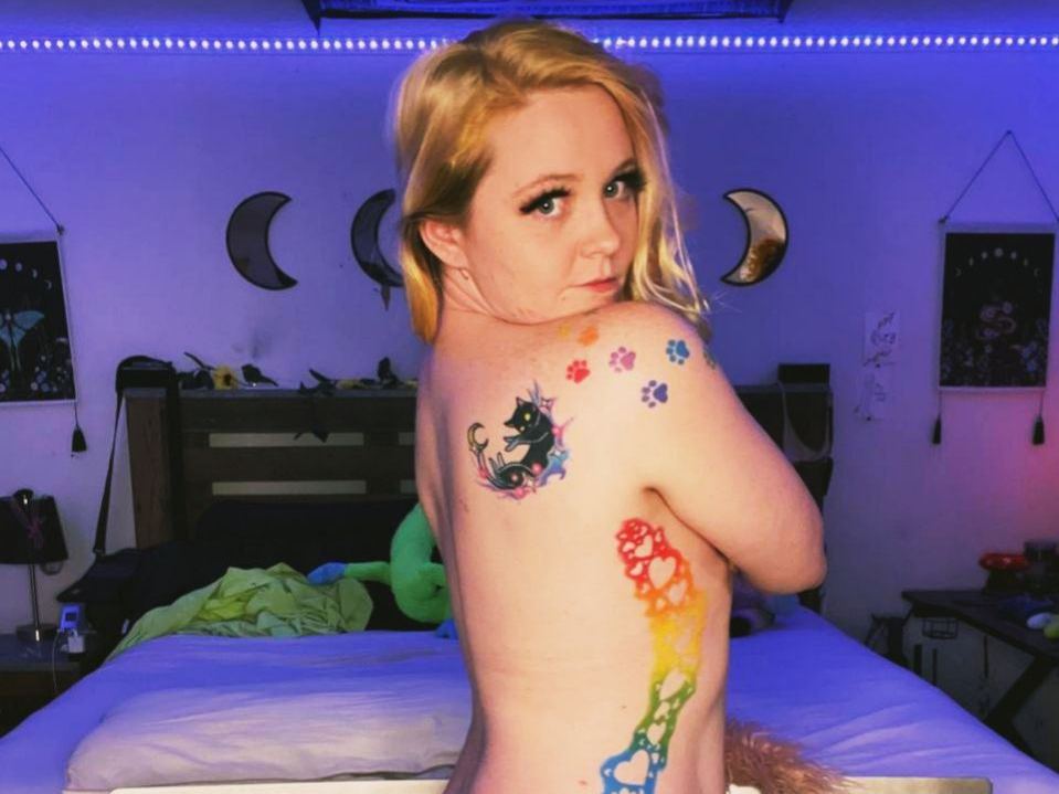 Nerdgibblerluvv profilbild på webbkameramodell