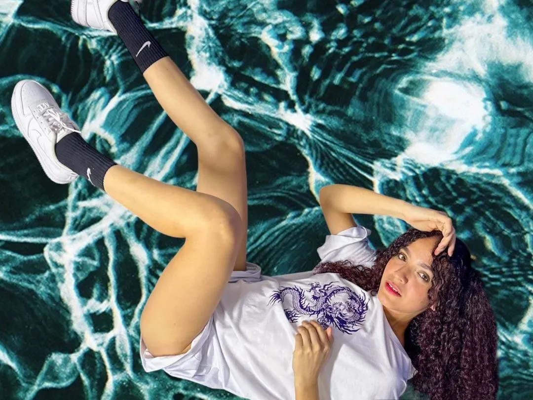 Imagen de perfil de modelo de cámara web de Sharlot20