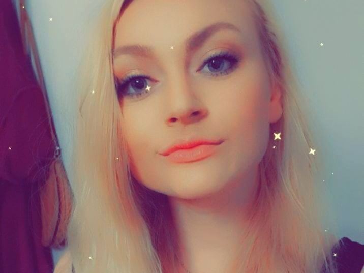 blondeyno18 profilbild på webbkameramodell 