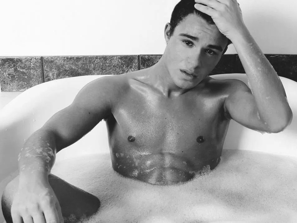 Image de profil du modèle de webcam KurtisLucas