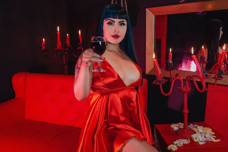 Utøver LilithBluee Bilde 4