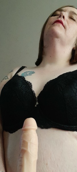 Interprète BritishHouseWife Photo 8