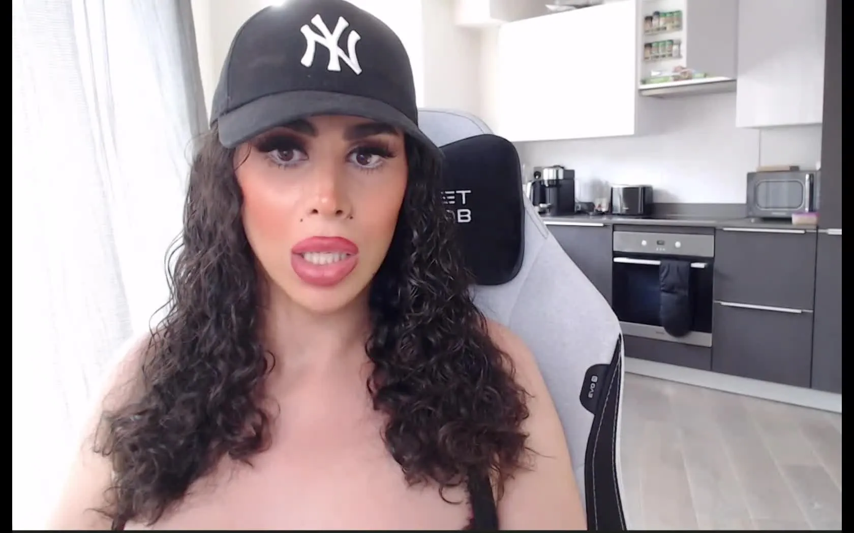 Utøver Transquility69 Video 2