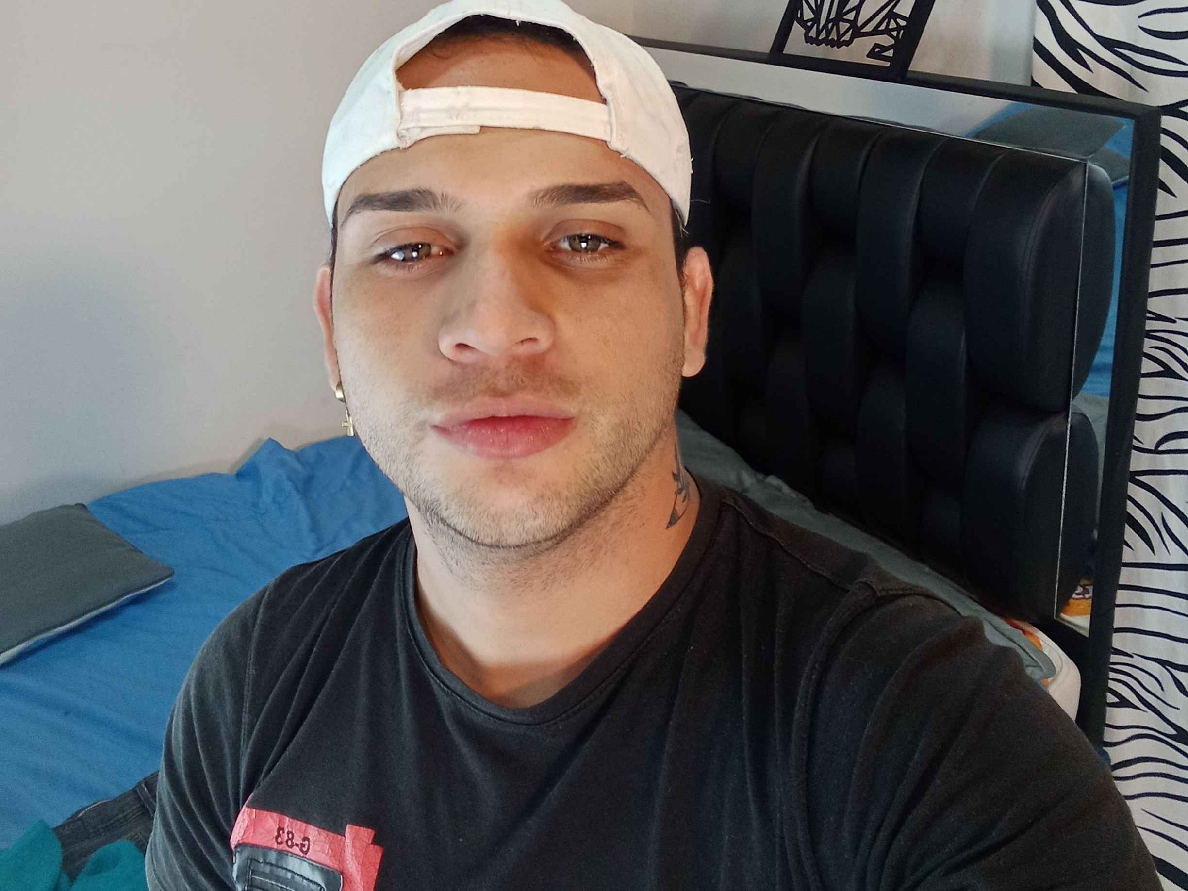 ANDREWROY Profilbild des Cam-Modells 