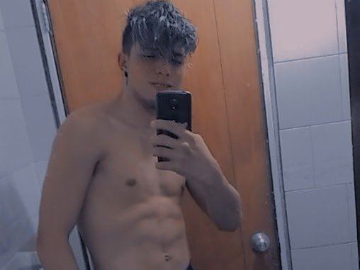 Foto de perfil de modelo de webcam de carloshott 