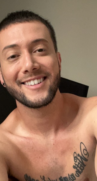 Artist VersSubhungallday Foto 2