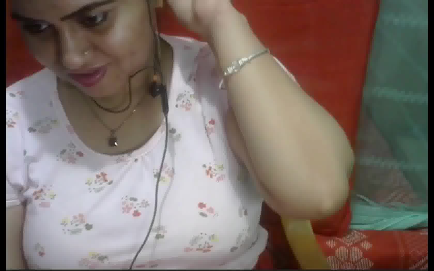 Artiest desiBABYdoll Video 1