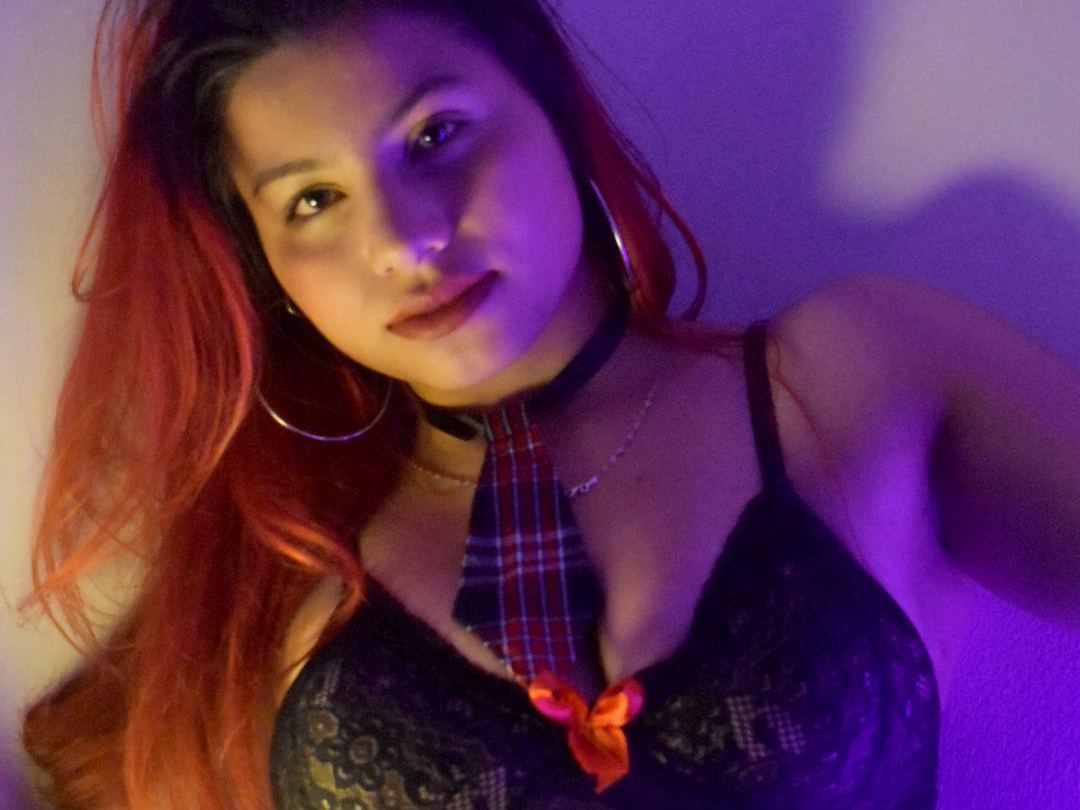 Imagen de perfil de modelo de cámara web de Angellxox