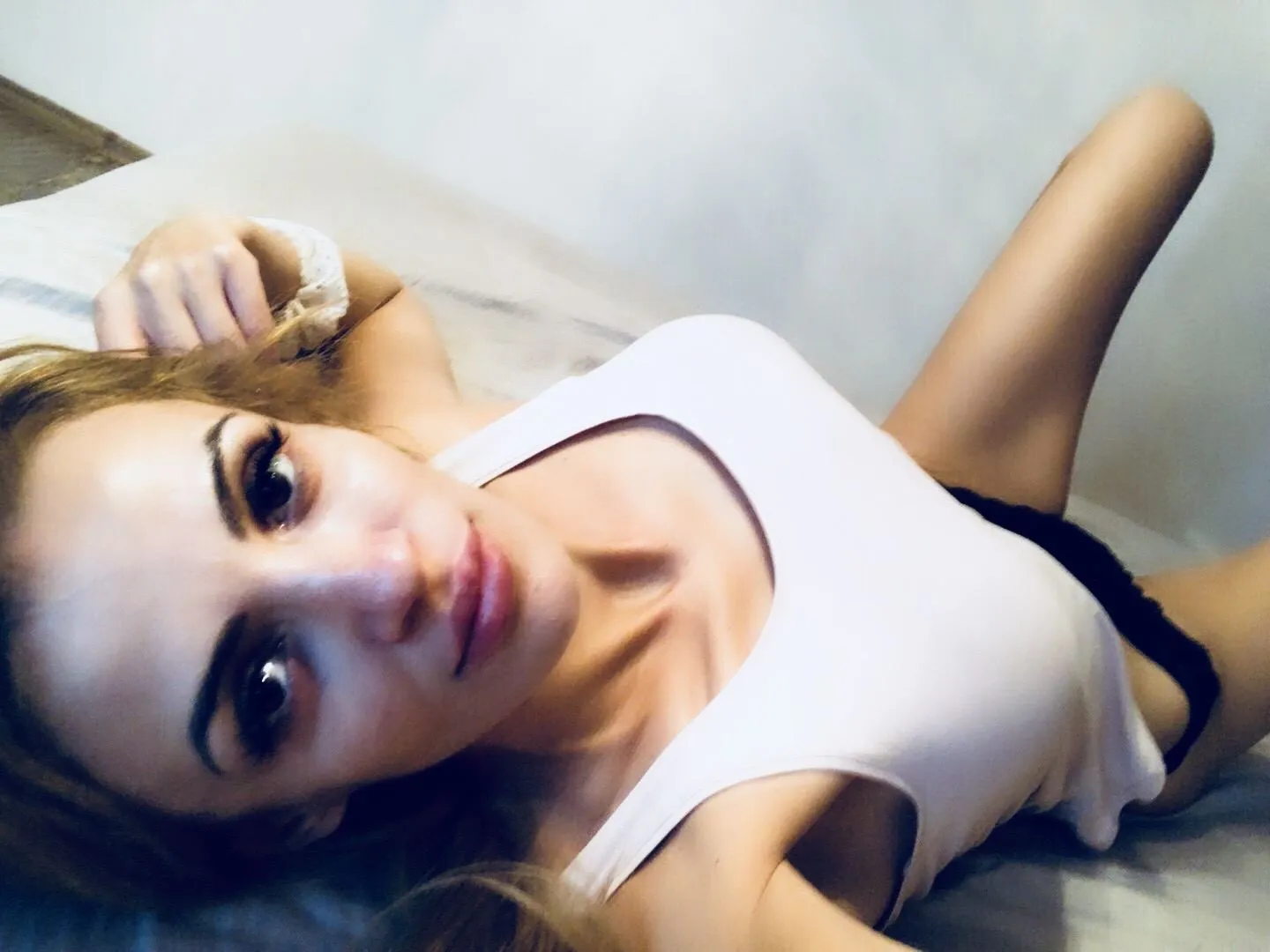 Foto de perfil de modelo de webcam de LoveGenieXXO
