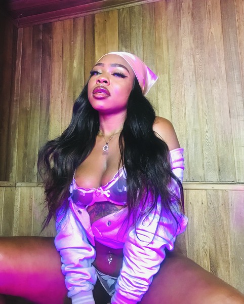 Artiest CrysttalSwet Foto 3