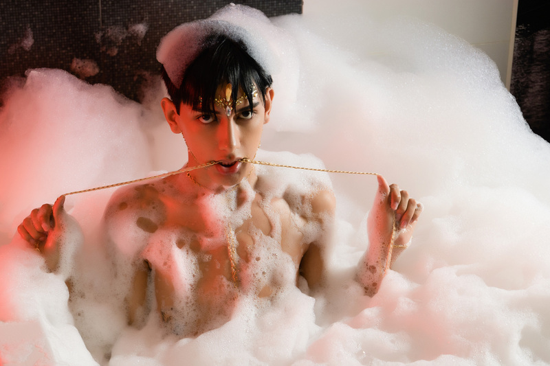 Performer Aaronkeller Photo 4