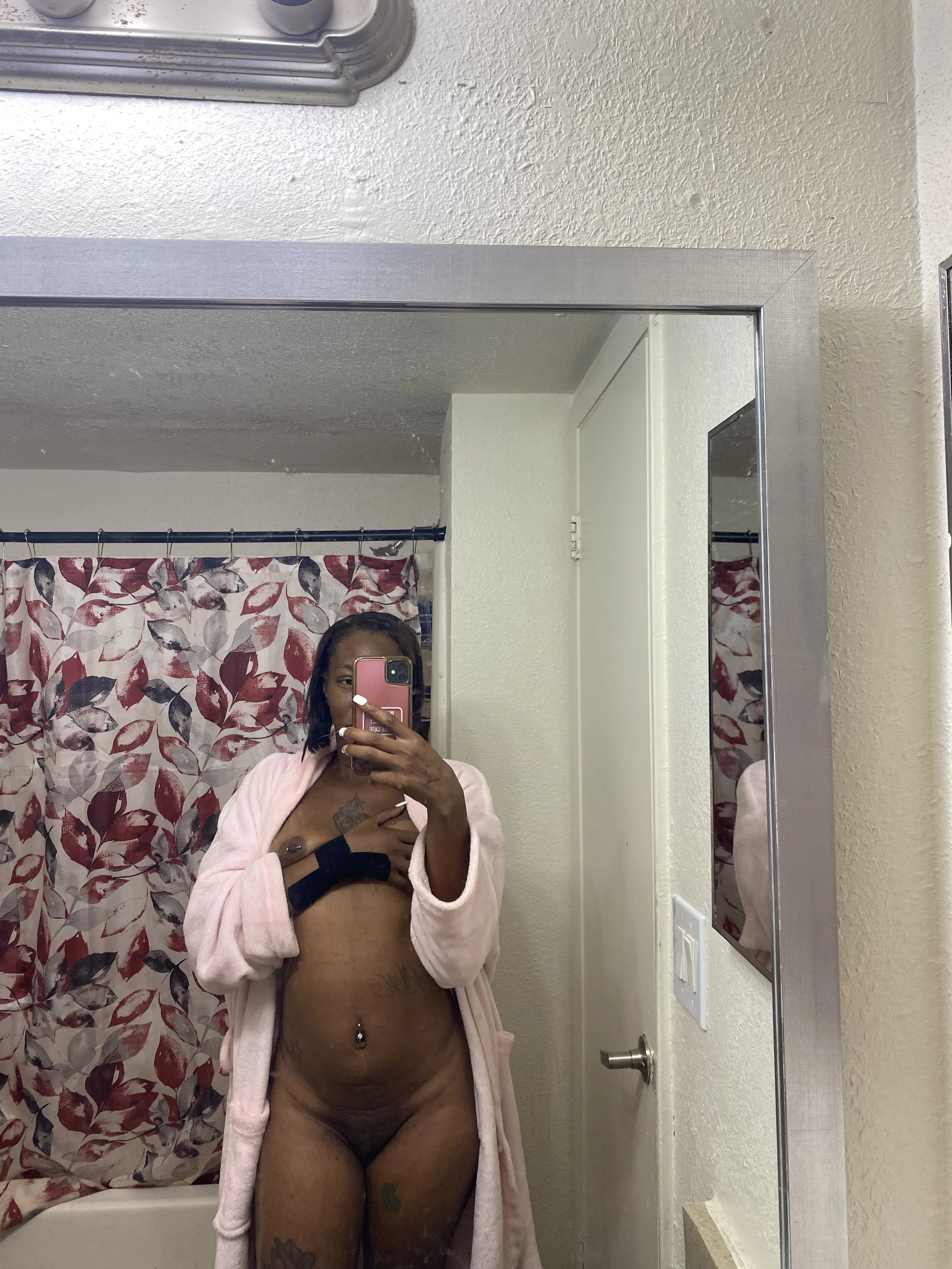 Performer LovelyyBoss Photo 5