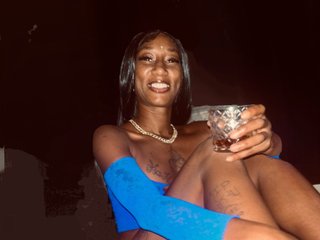 LovelyyBoss cam model profile picture