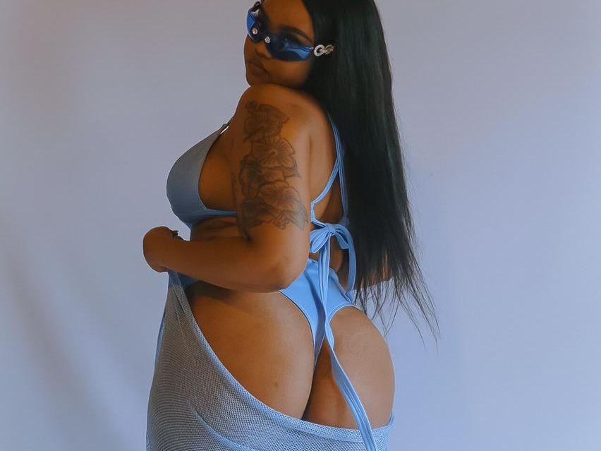 Image de profil du modèle de webcam BustyBrownSugar369