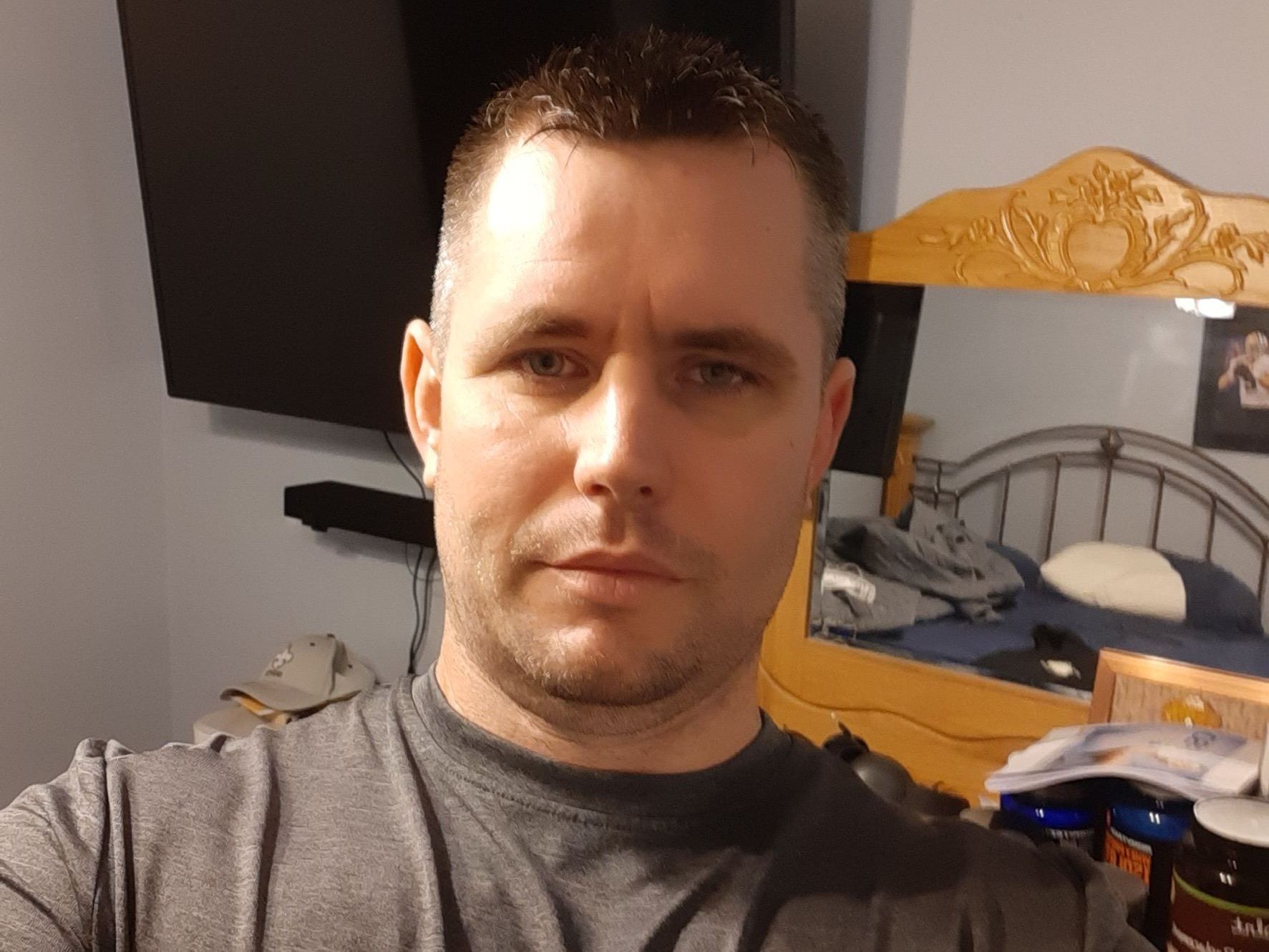 Jason8701 profilbild på webbkameramodell 