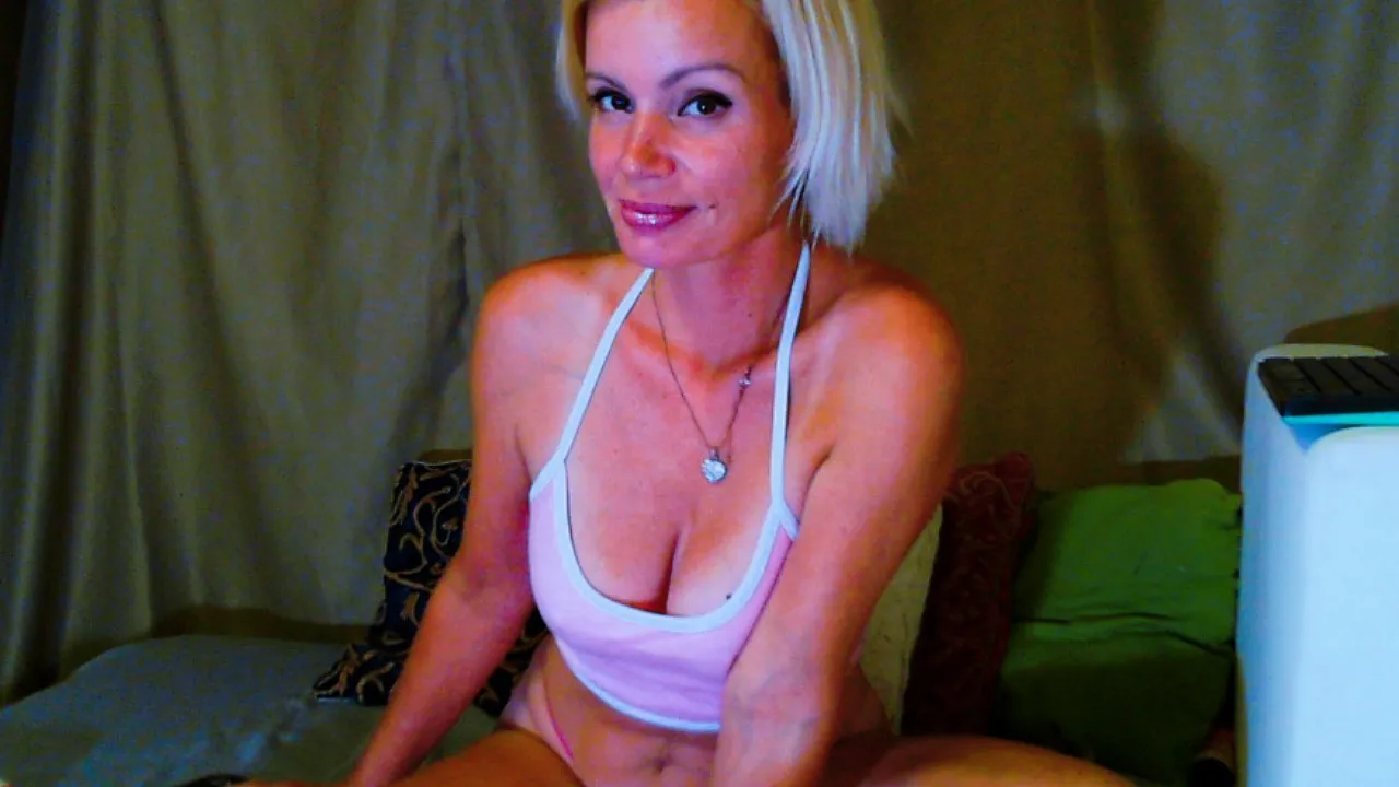 Interprète VikiStarkNew Photo 11