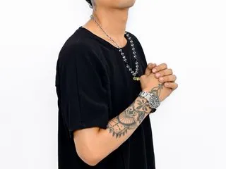 luckybadboy profilbild på webbkameramodell