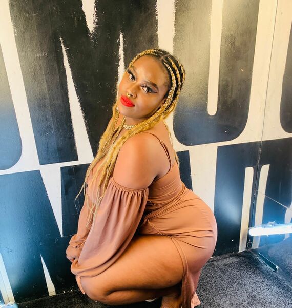 Artista HotCurvy21 Foto 2