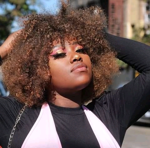 Artista HotCurvy21 Foto 5