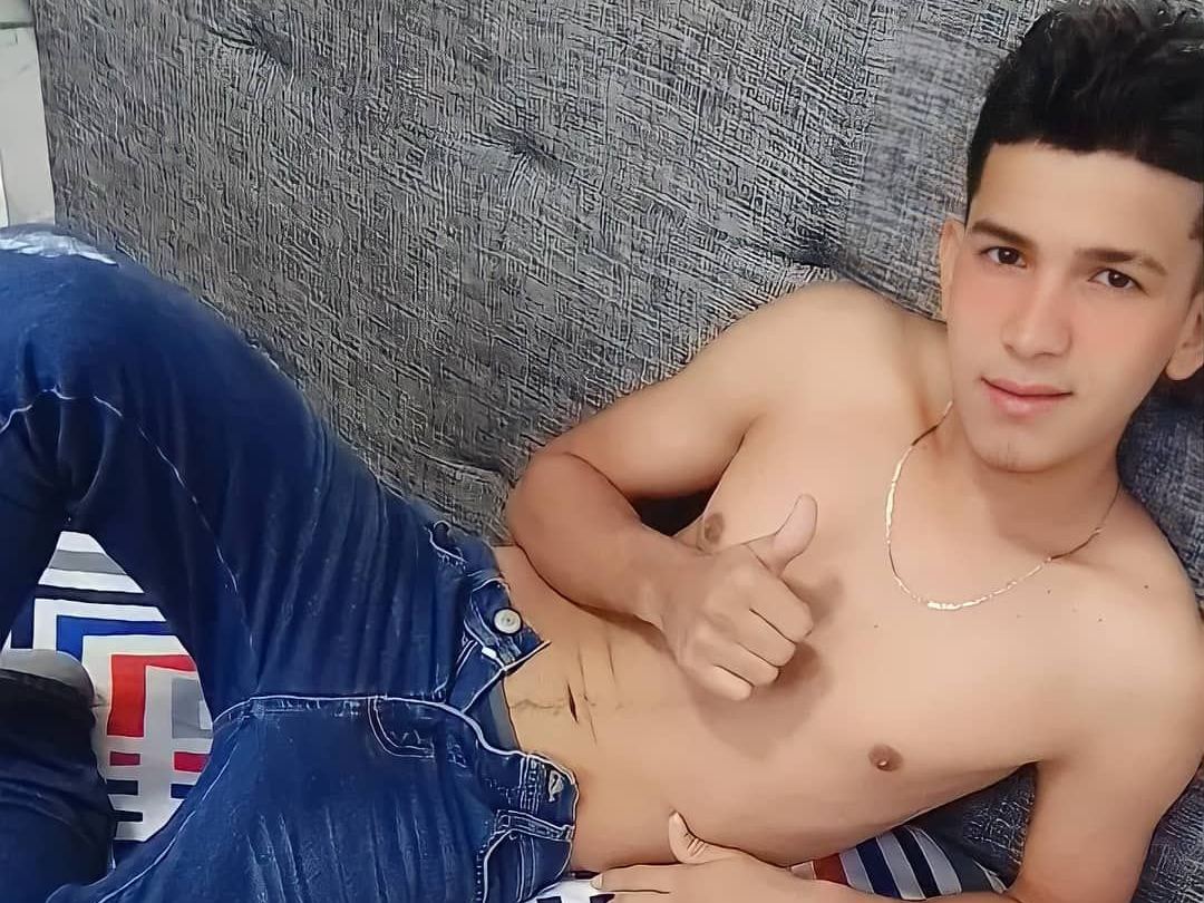 Imagen de perfil de modelo de cámara web de AndyJuan