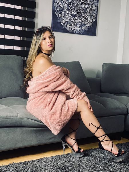 Intérprete NahomyRouss Foto 1