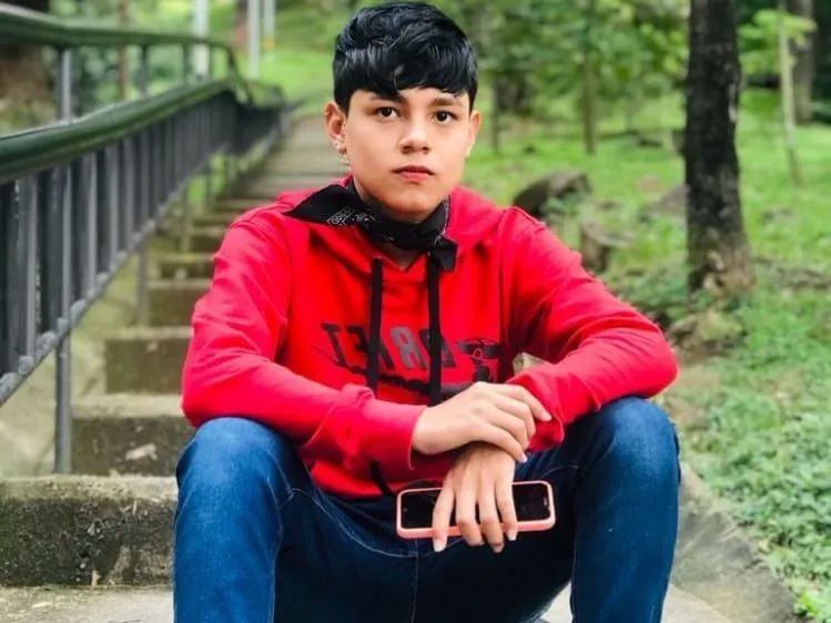 Imagen de perfil de modelo de cámara web de NicolasSantana