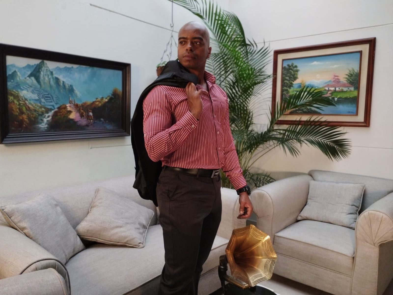 VALENTINODUBOIS profilbild på webbkameramodell