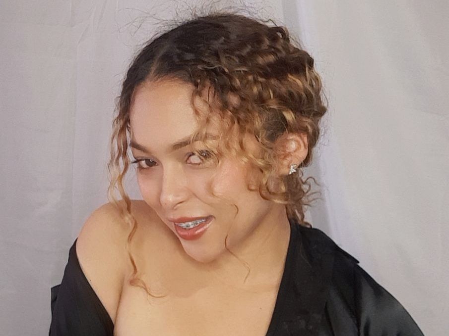 Foto de perfil de modelo de webcam de BellaCrixton