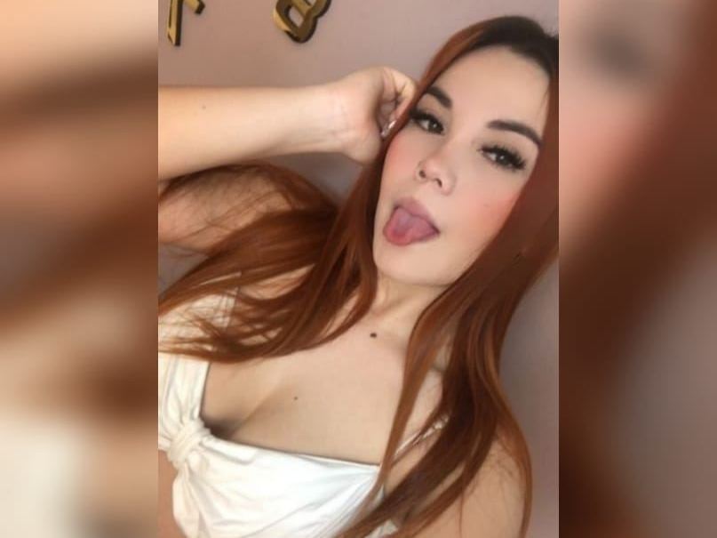 Imagen de perfil de modelo de cámara web de PaulinaWalker