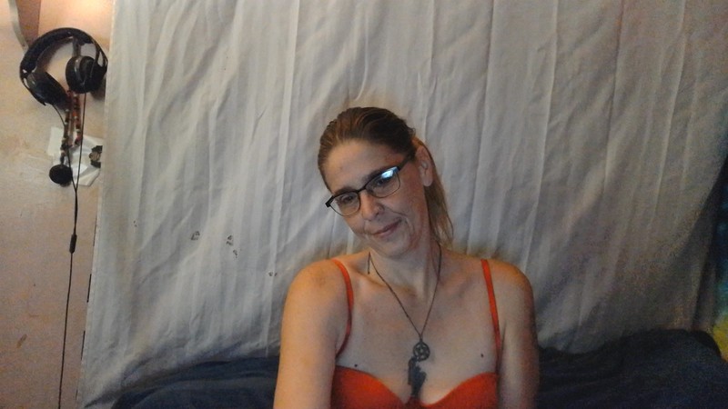 Performer MistressOliviaLuv Photo 8