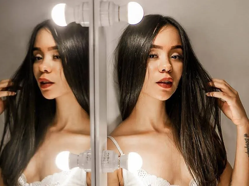 NinaBrooke immagine del profilo del modello di cam