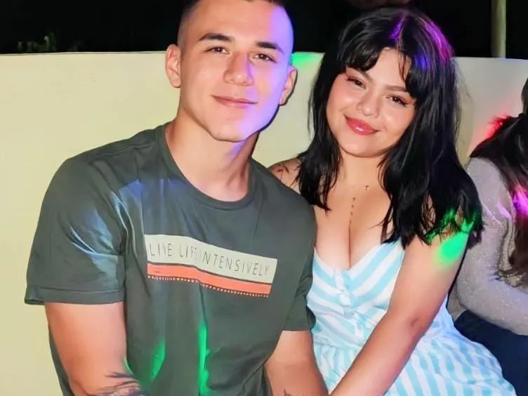 Imagen de perfil de modelo de cámara web de MinniAndMicky