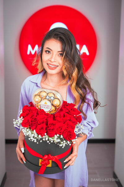 Performer DanellaStone Photo 8