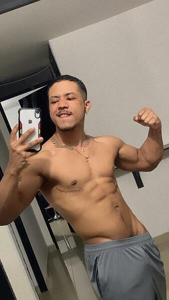 Darsteller roccohardd18 Foto 8