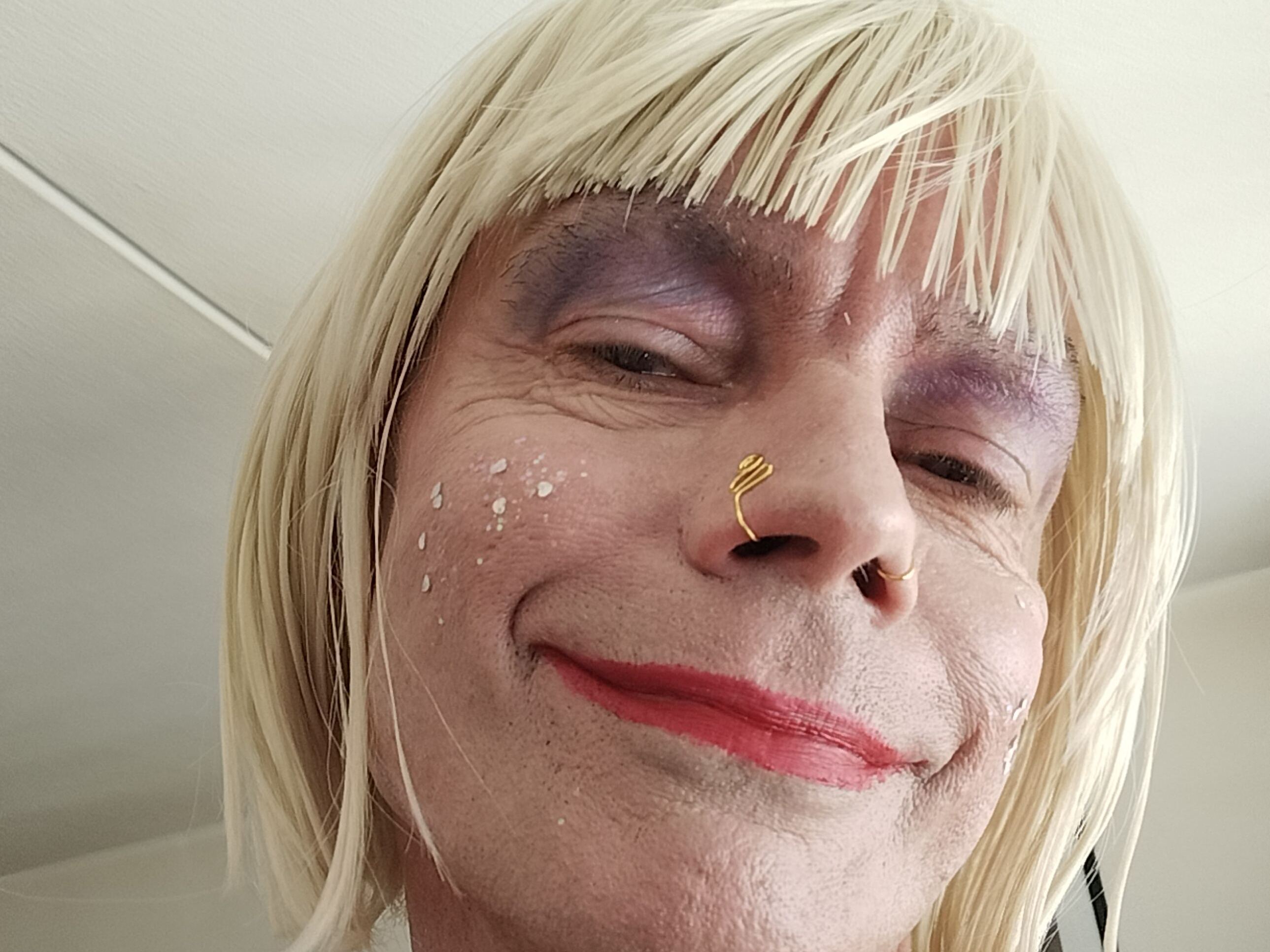 XarioLove profilbild på webbkameramodell 