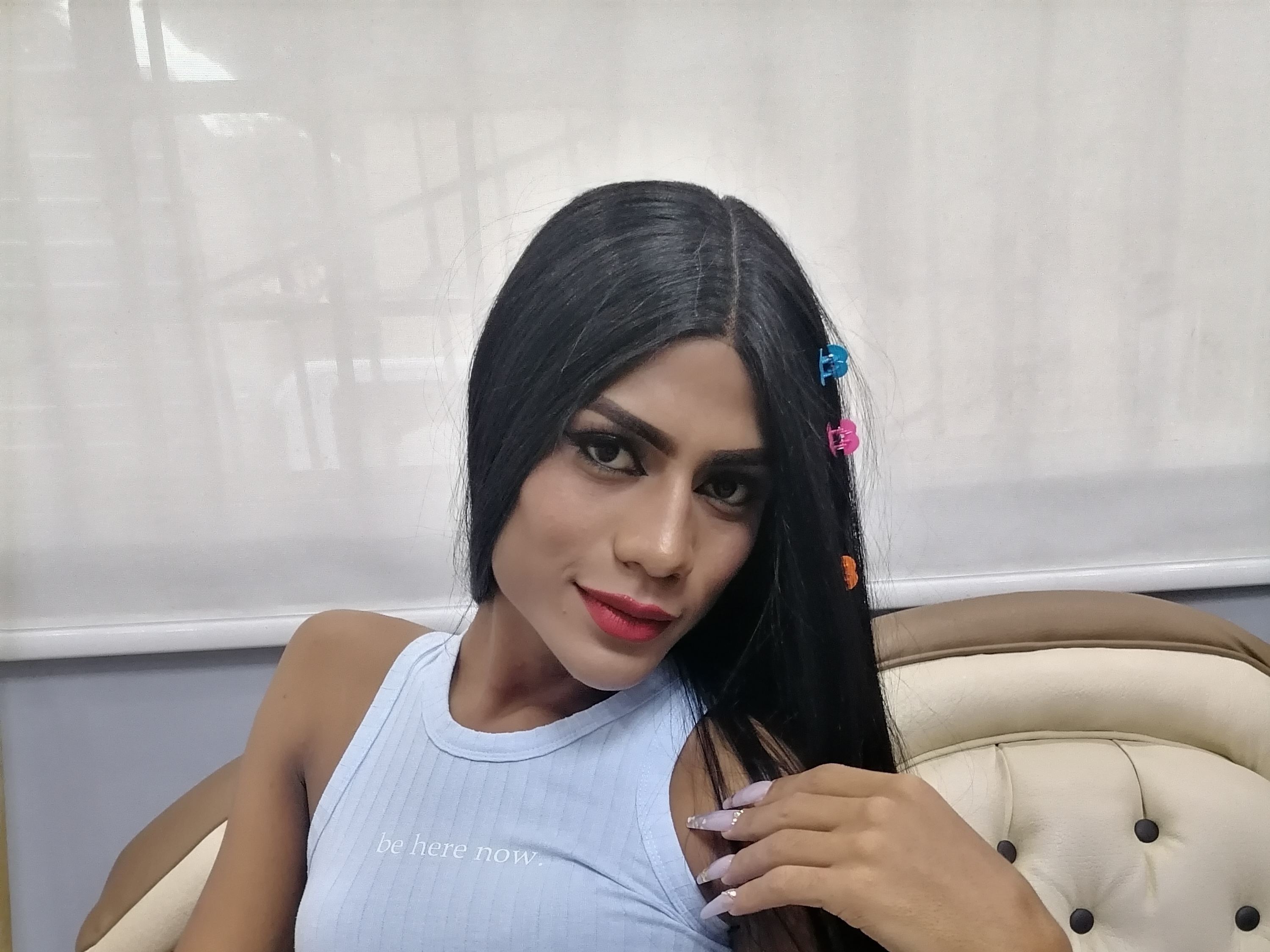 Imagen de perfil de modelo de cámara web de carolinesexy18