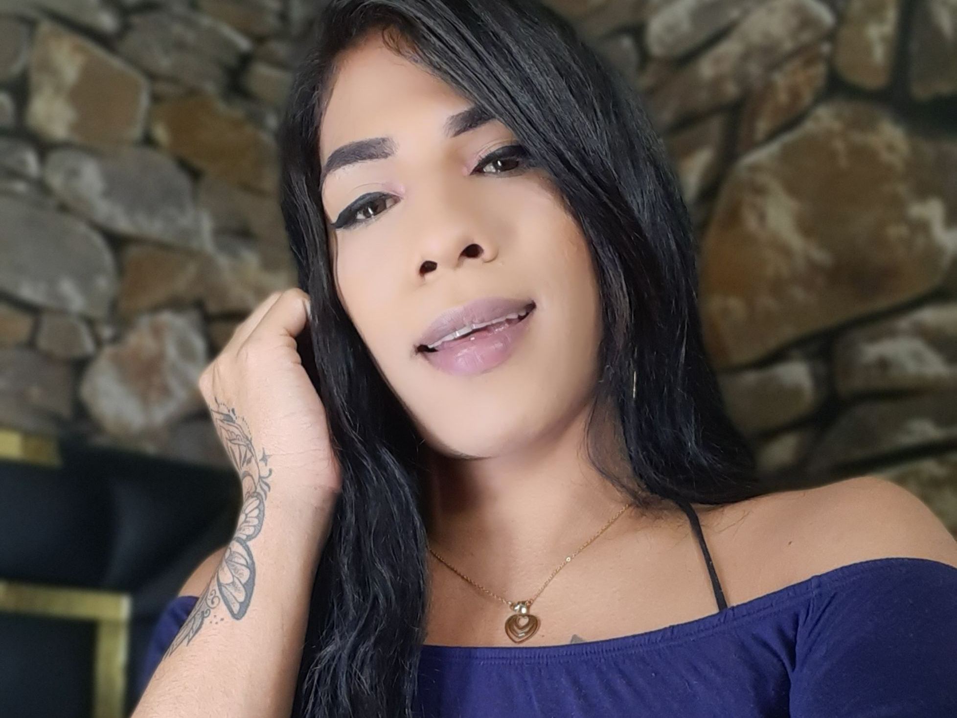 Imagen de perfil de modelo de cámara web de sexyisamar