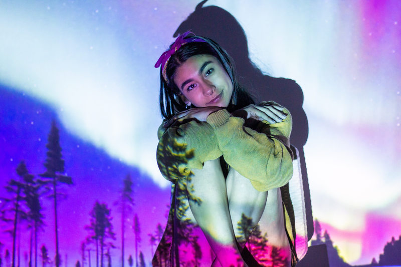 Performer IssaLevi Photo 1