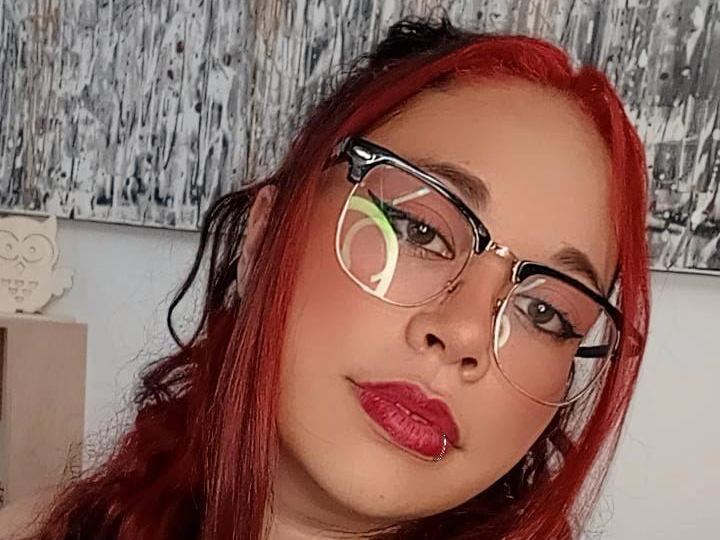 cathaleya21 profilbild på webbkameramodell 