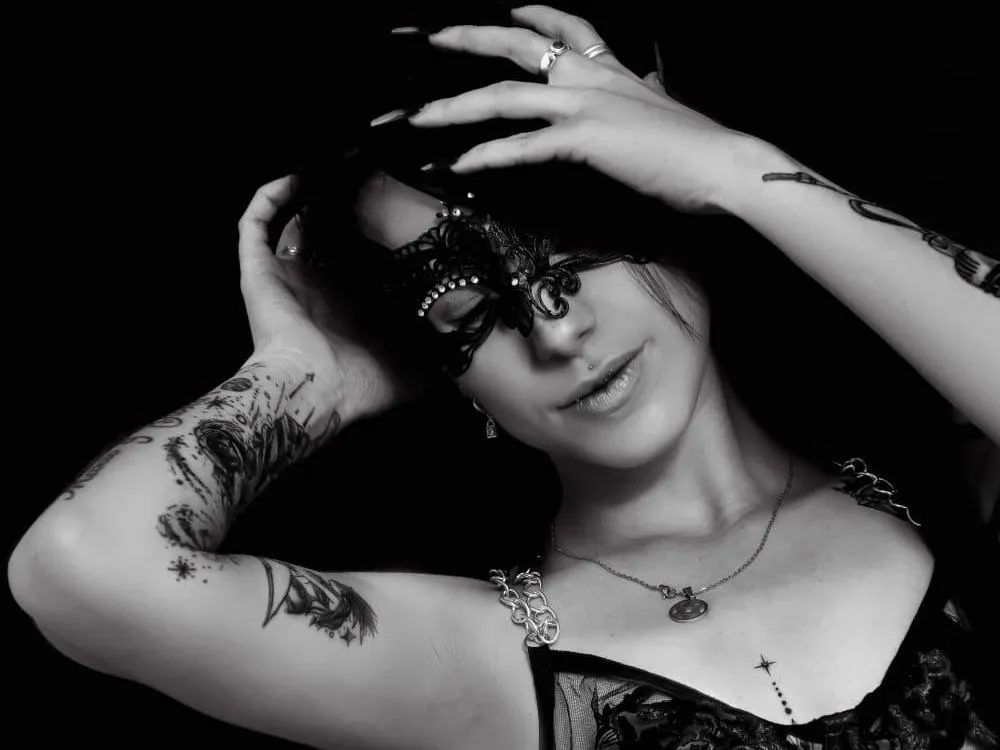 brinnamiler cam model profile picture