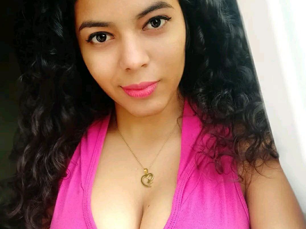 Foto de perfil de modelo de webcam de Fabianadoll18 