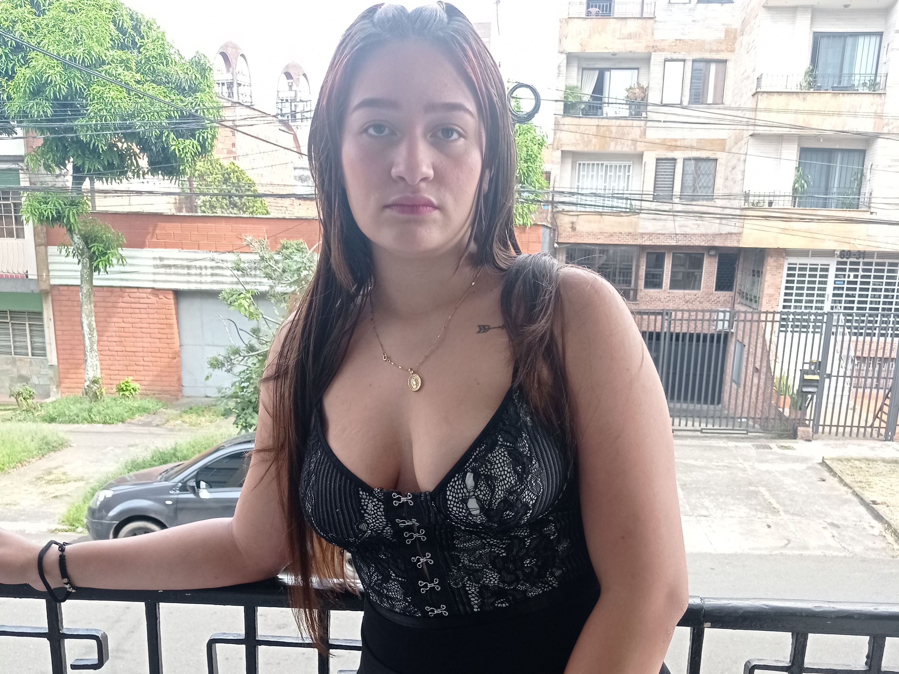 Imagen de perfil de modelo de cámara web de AlaishaMiller