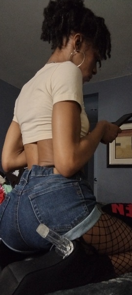 Performer TinySINNING Photo 6