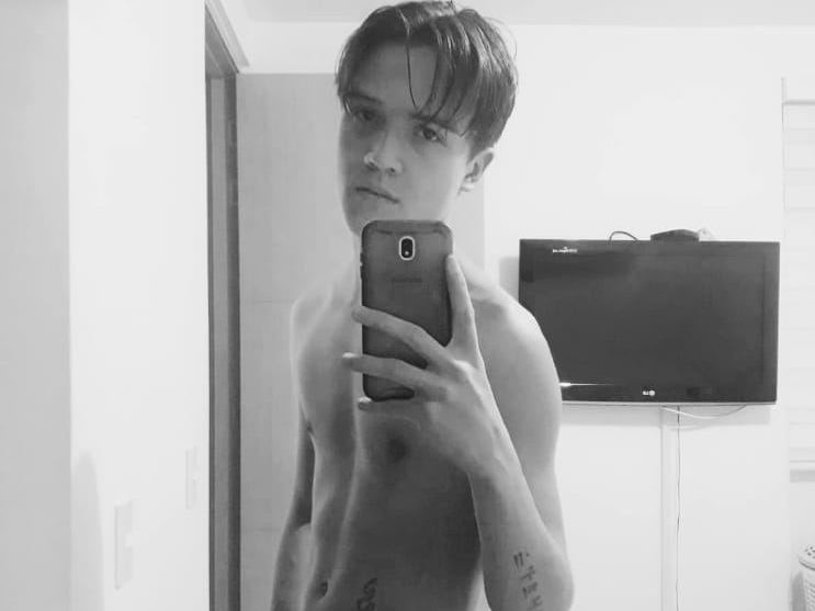 liammanson profielfoto van cam model 