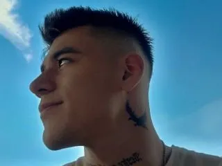 EnzoVega immagine del profilo del modello di cam