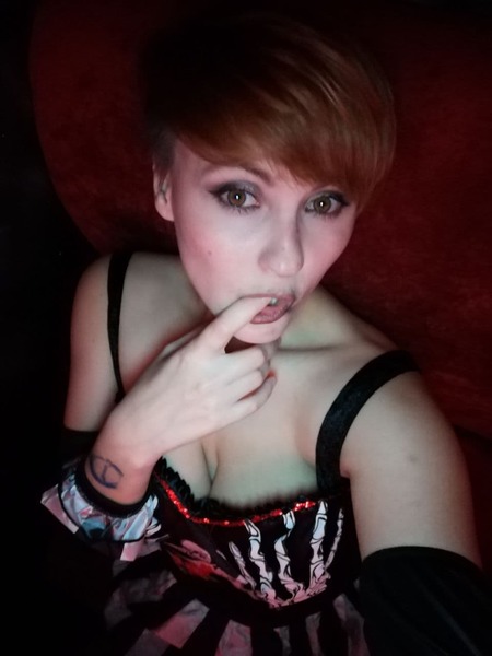 Artist KristyXCute Foto 1